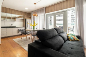 Duplex Decorado com dois quartos no Batel